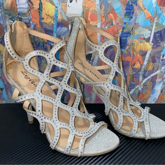 Zigi Soho Women Size 7 Daliyah Open Toe Dress Sandals- Silver - Picture 2 of 9